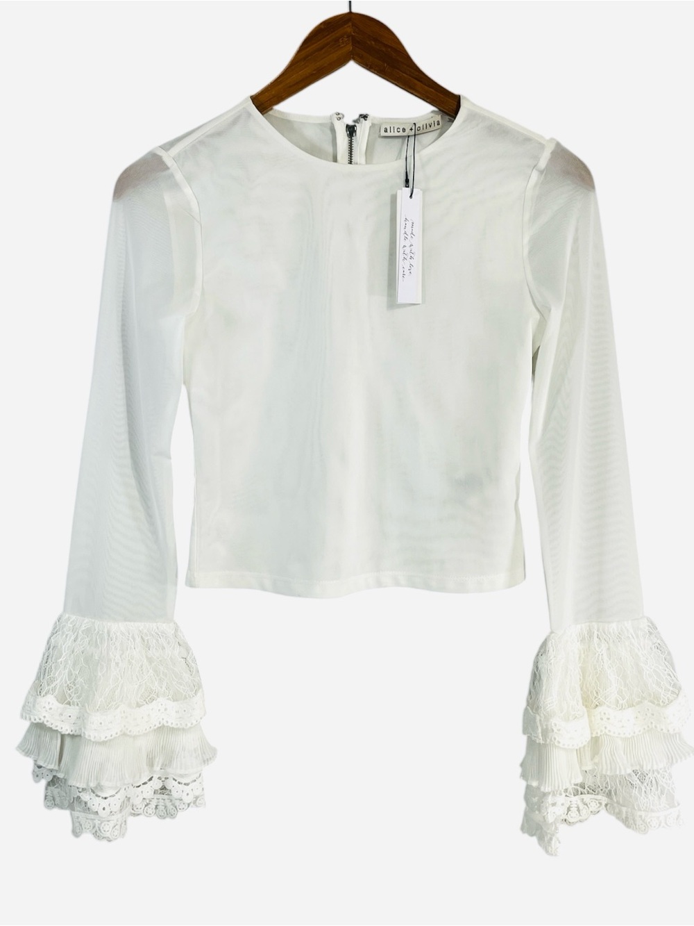NWT Alice + Olivia Delaina Long Sleeve Top With Ruffle Cuff size Small in White - Picture 5 of 9